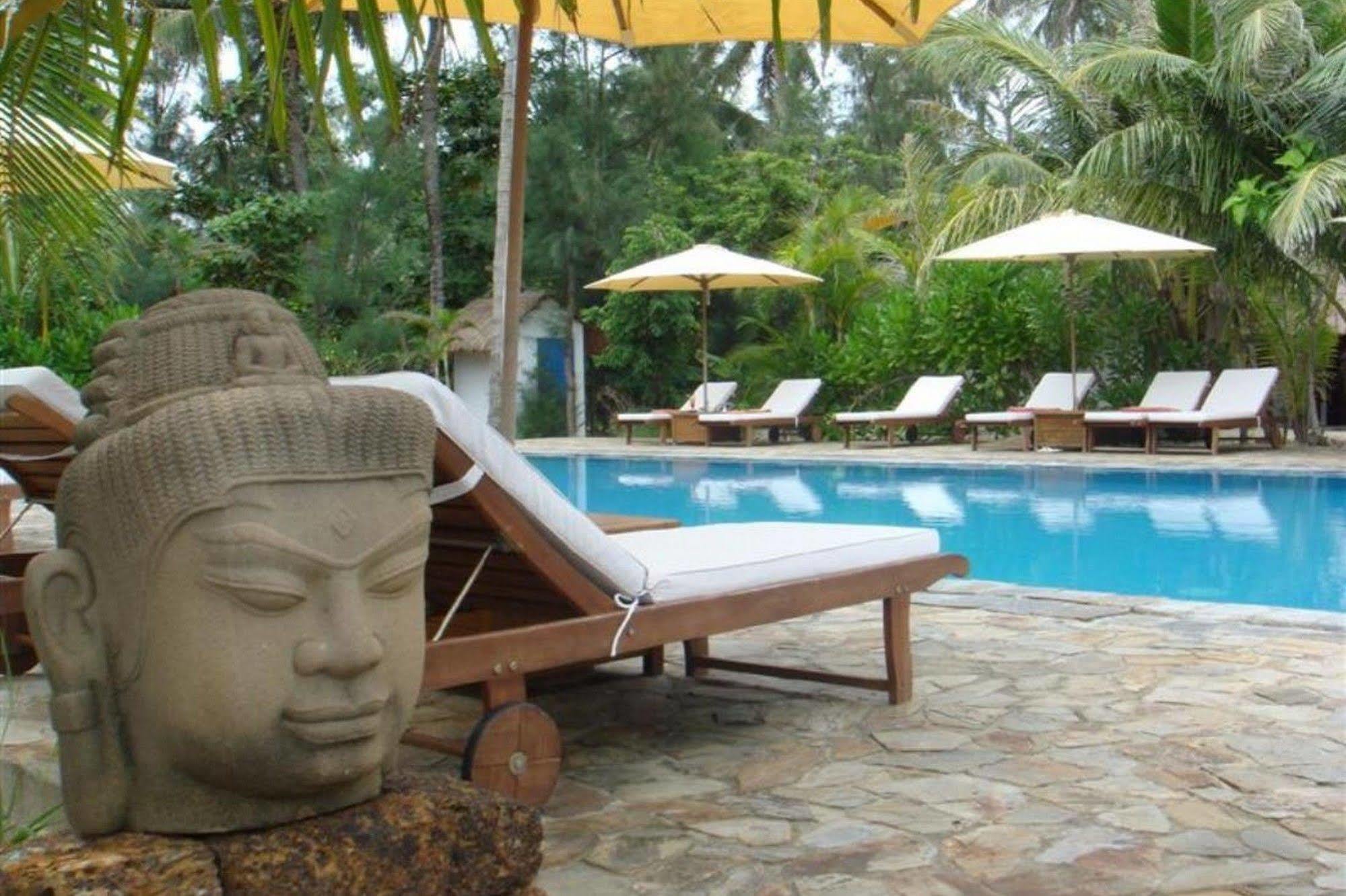 Le Domaine De Tam Hai Resort An Hoa Esterno foto
